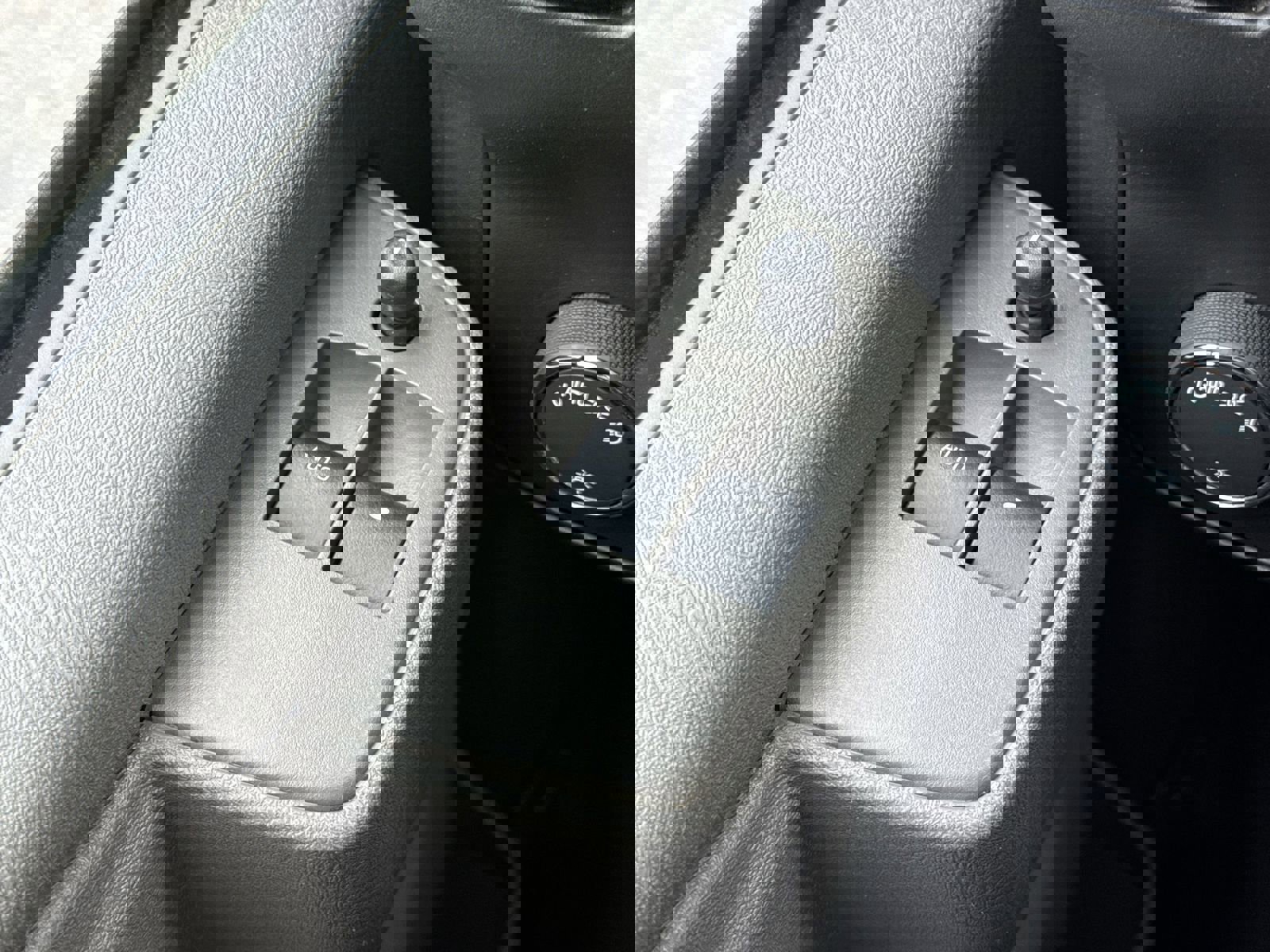 Used 2024 GMC Savana 2500 w/ Driver Convenience Package image 15