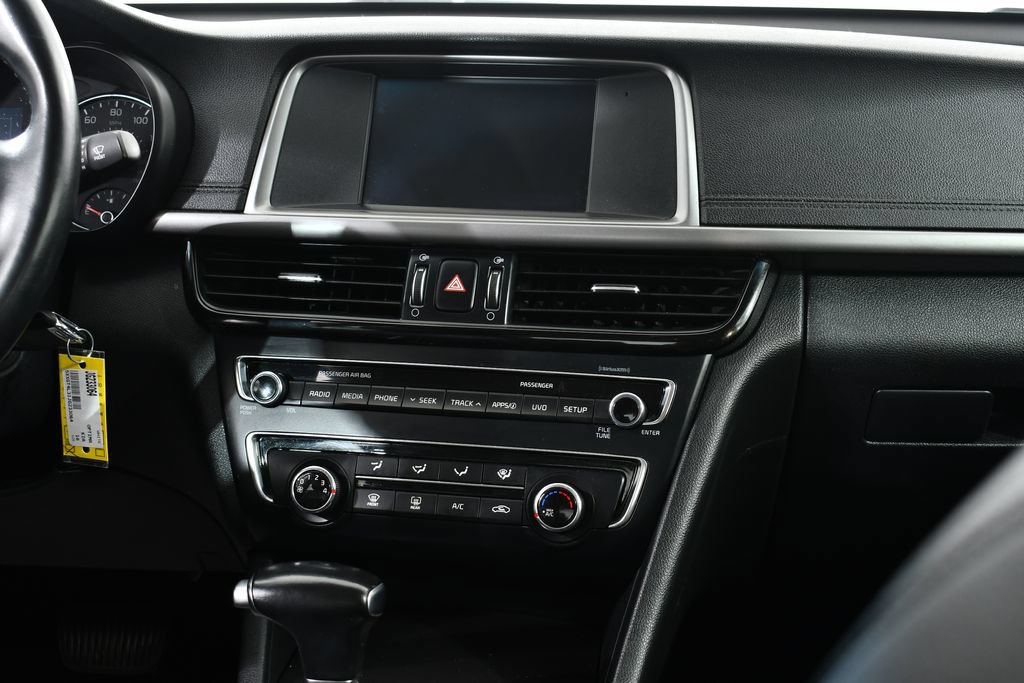 Used 2018 Kia Optima S FWD image 9