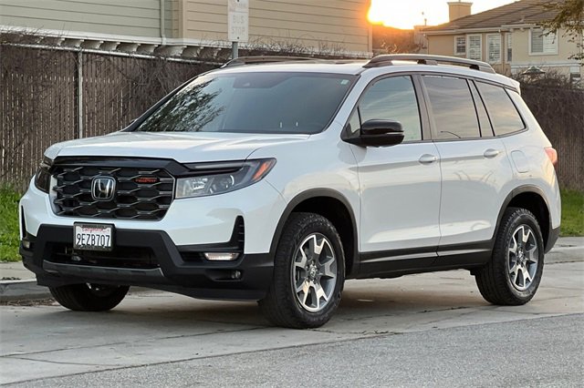 Used 2023 Honda Passport TrailSport image 8