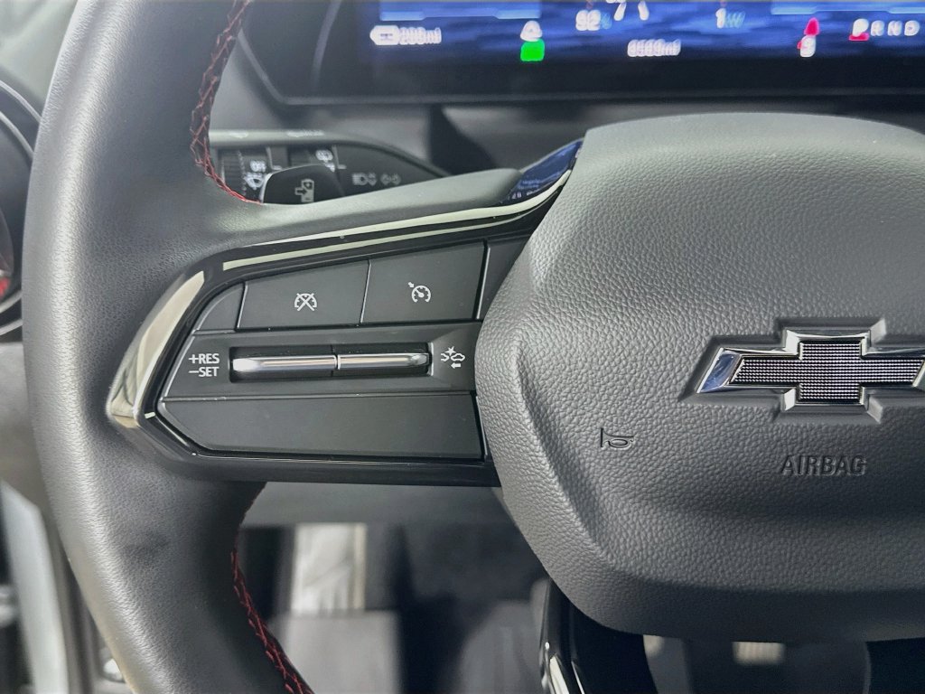 Used 2026 Chevrolet Equinox EV RS AWD/4WD image 12