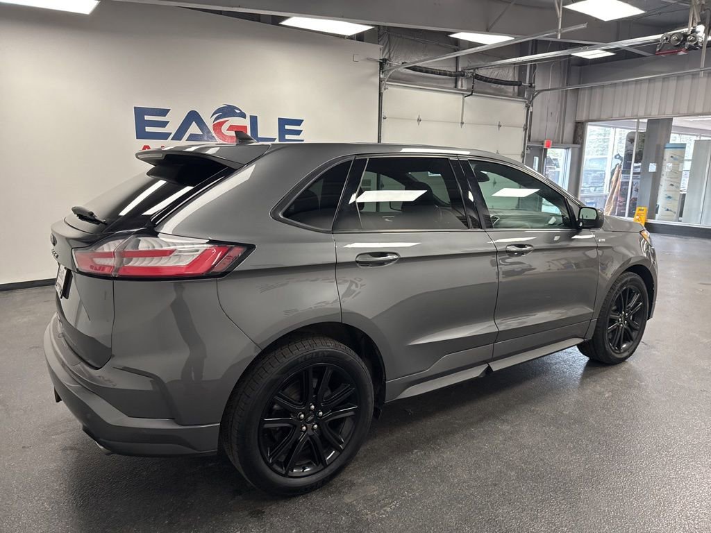 Used 2021 Ford Edge ST-Line w/ Class II Trailer Tow Package AWD/4WD image 12