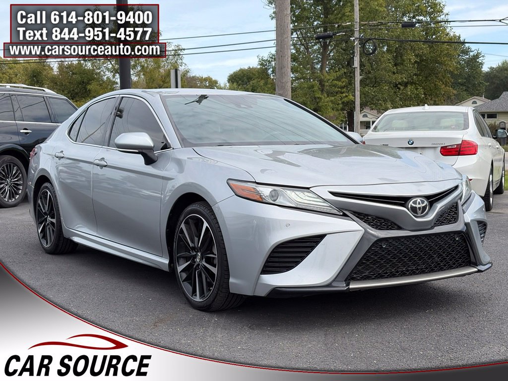 Used 2018 Toyota Camry XSE FWD image 3