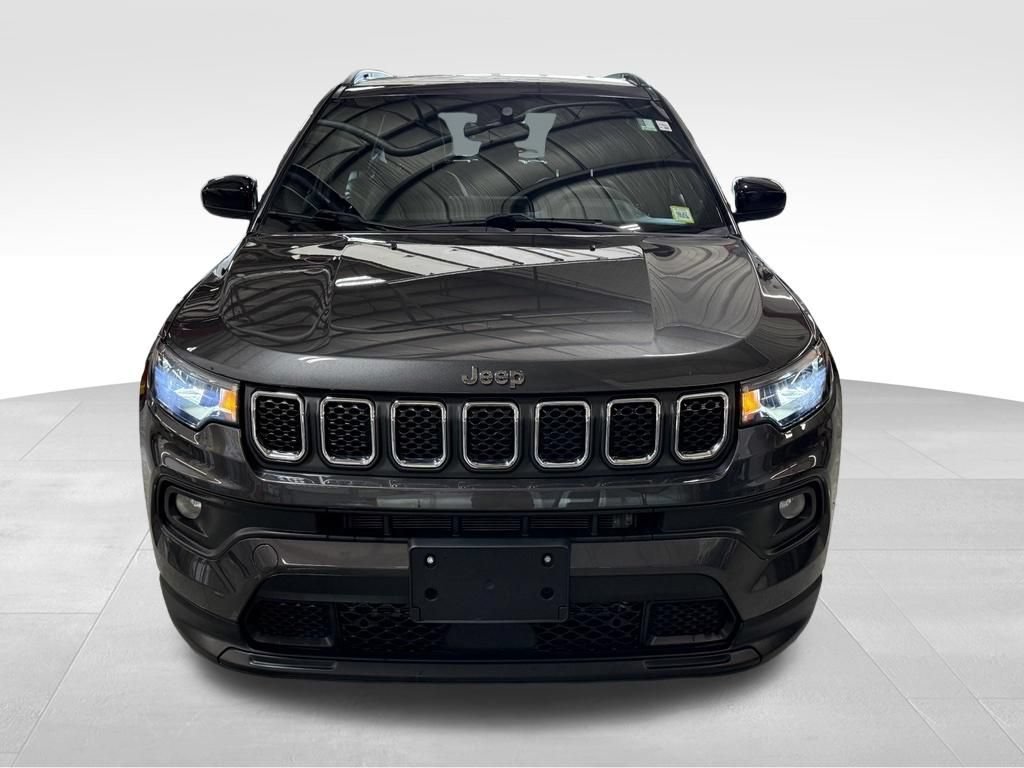 Certified 2023 Jeep Compass Latitude w/ Convenience Group AWD/4WD image 6