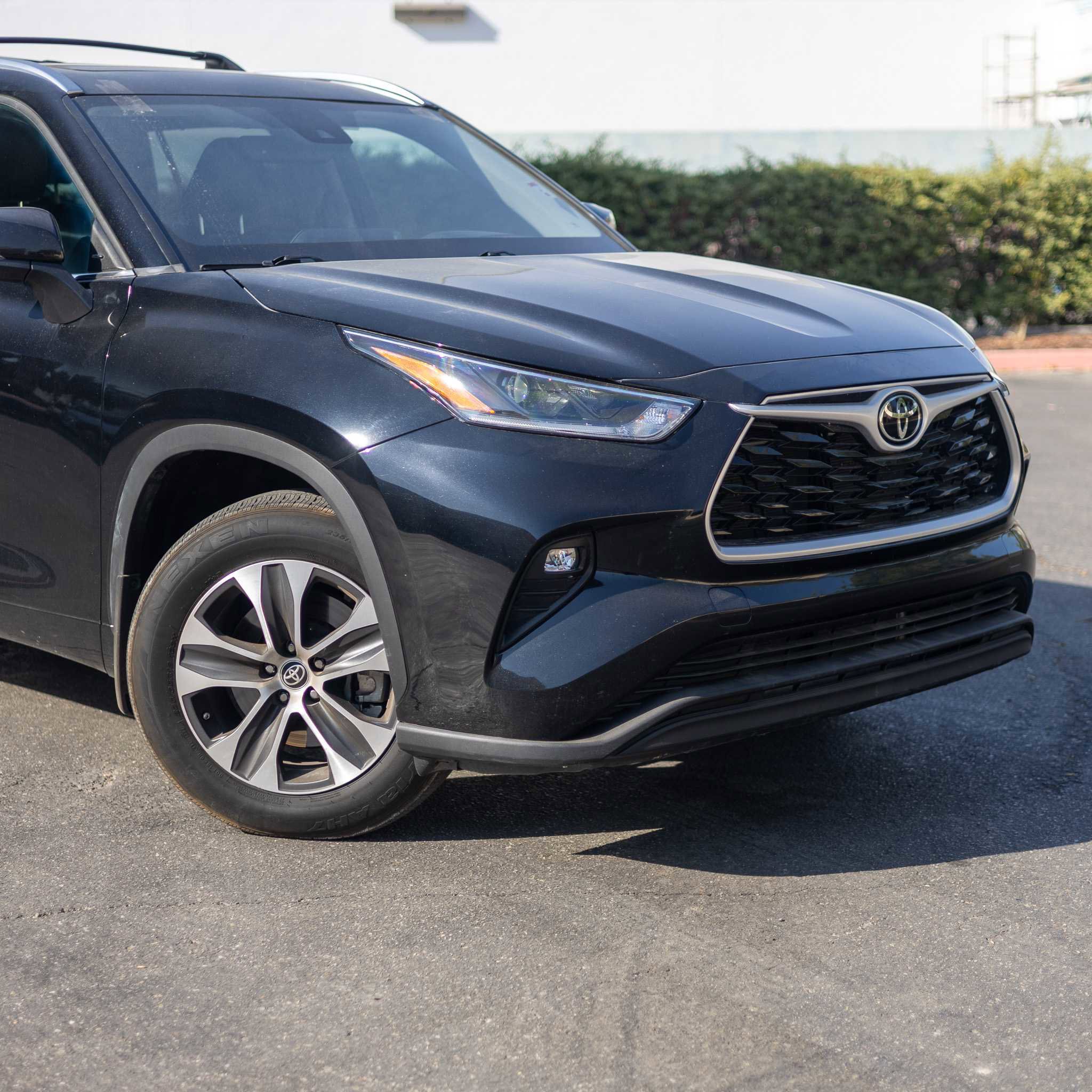 Used 2021 Toyota Highlander XLE image 9