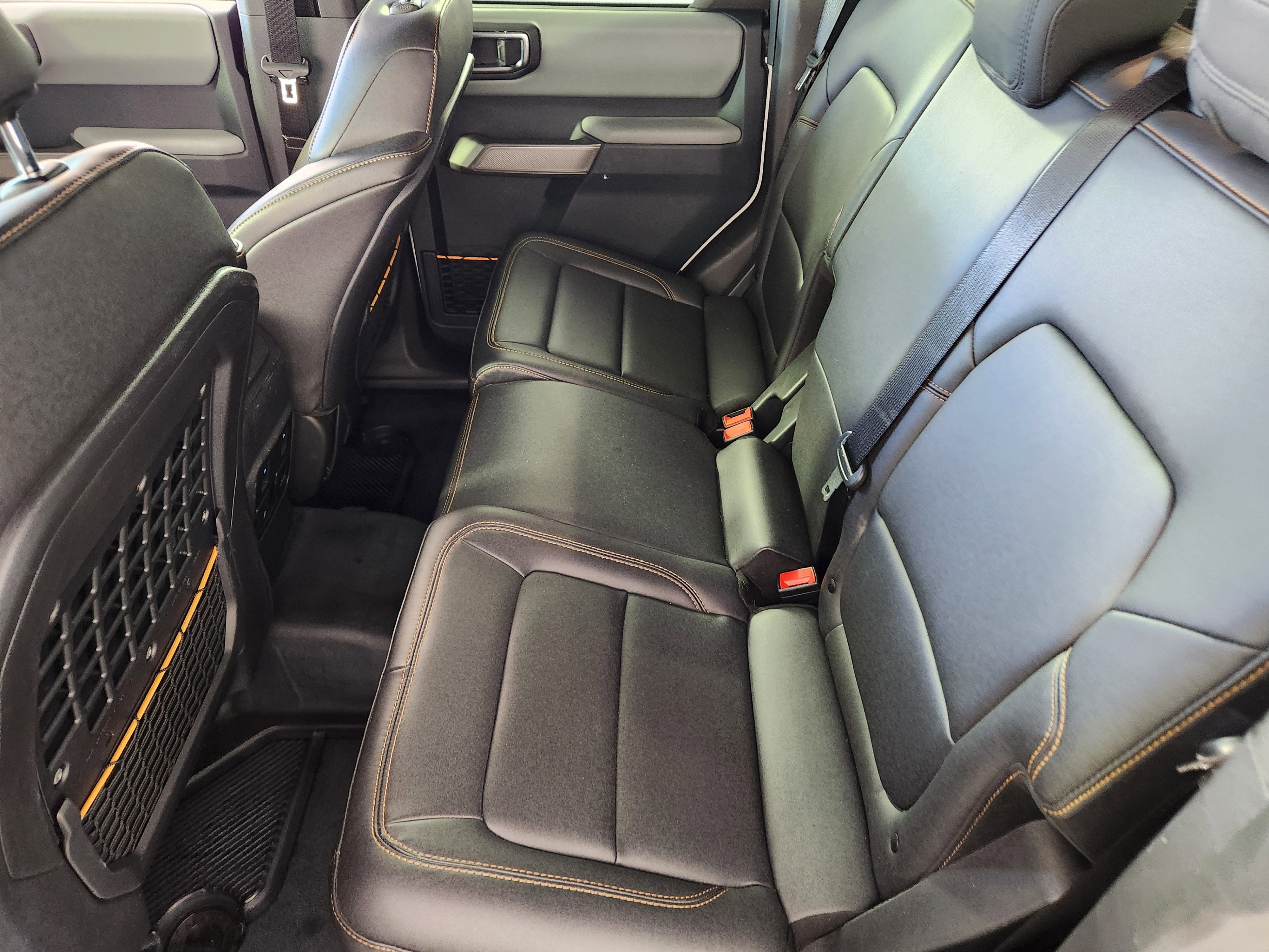 Used 2023 Ford Bronco Badlands image 14