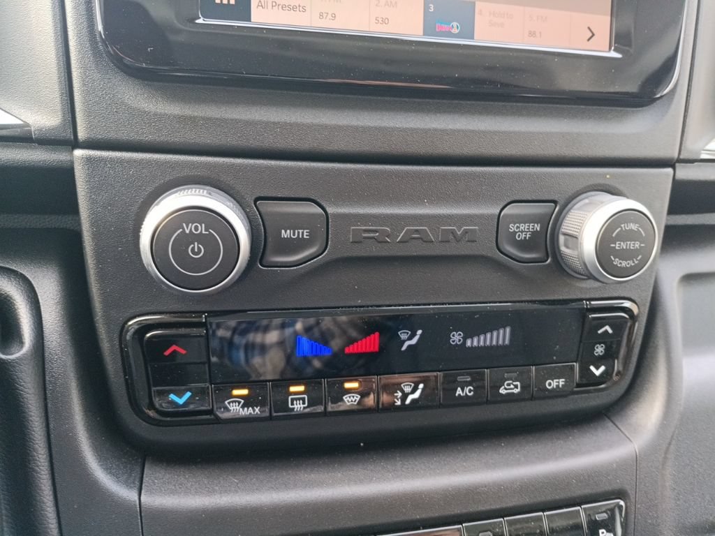 New 2025 RAM ProMaster 3500 w/ Cold Weather Group FWD image 20