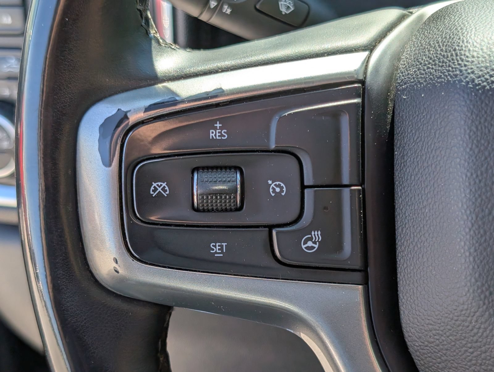 Used 2023 Chevrolet Silverado 3500 LTZ AWD/4WD image 23