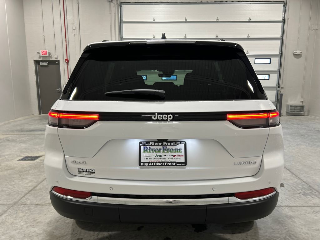 New 2025 Jeep Grand Cherokee Laredo w/ Luxury Tech Group I image 7