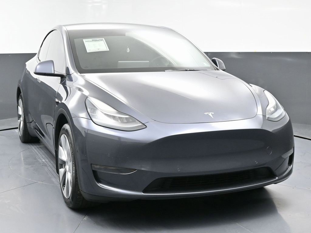Used 2021 Tesla Model Y Long Range image 3