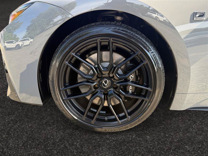 Used 2022 Lexus IS 500 w/ Accessory Package RWD image 17