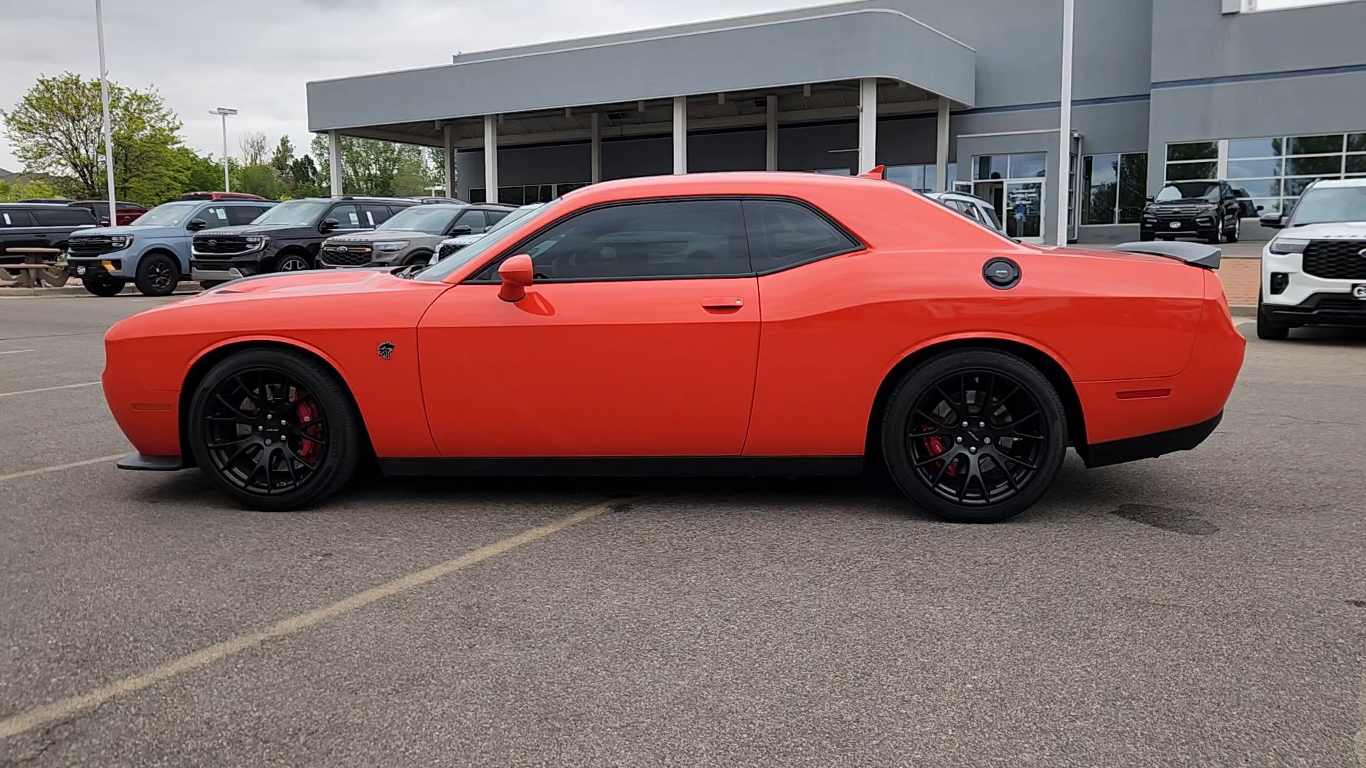 Used 2016 Dodge Challenger SRT Hellcat RWD image 23