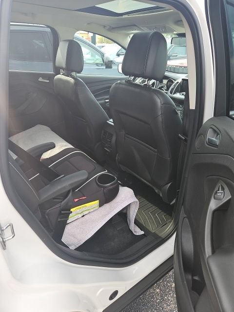 Used 2017 Ford Escape Titanium w/ Equipment Group 301A AWD/4WD image 12