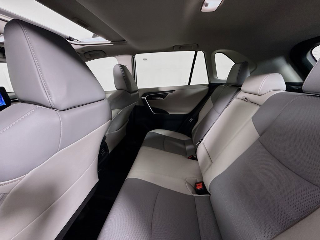 Used 2024 Toyota RAV4 Limited image 25