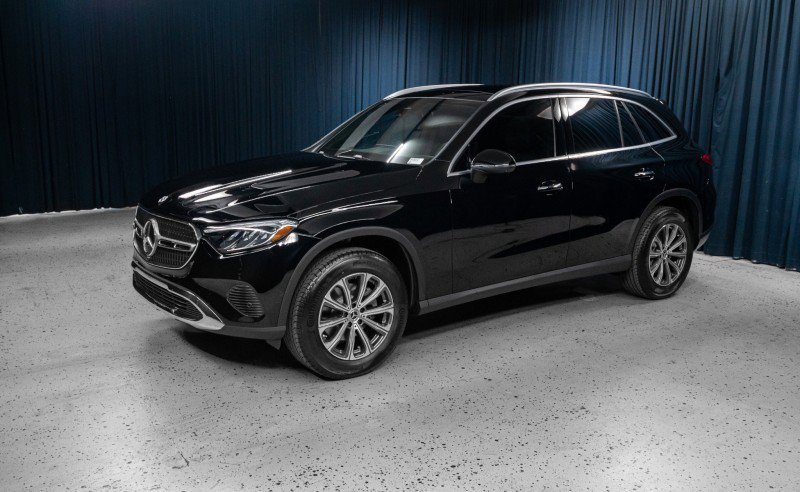Certified 2026 Mercedes-Benz GLC 300 4MATIC image 1