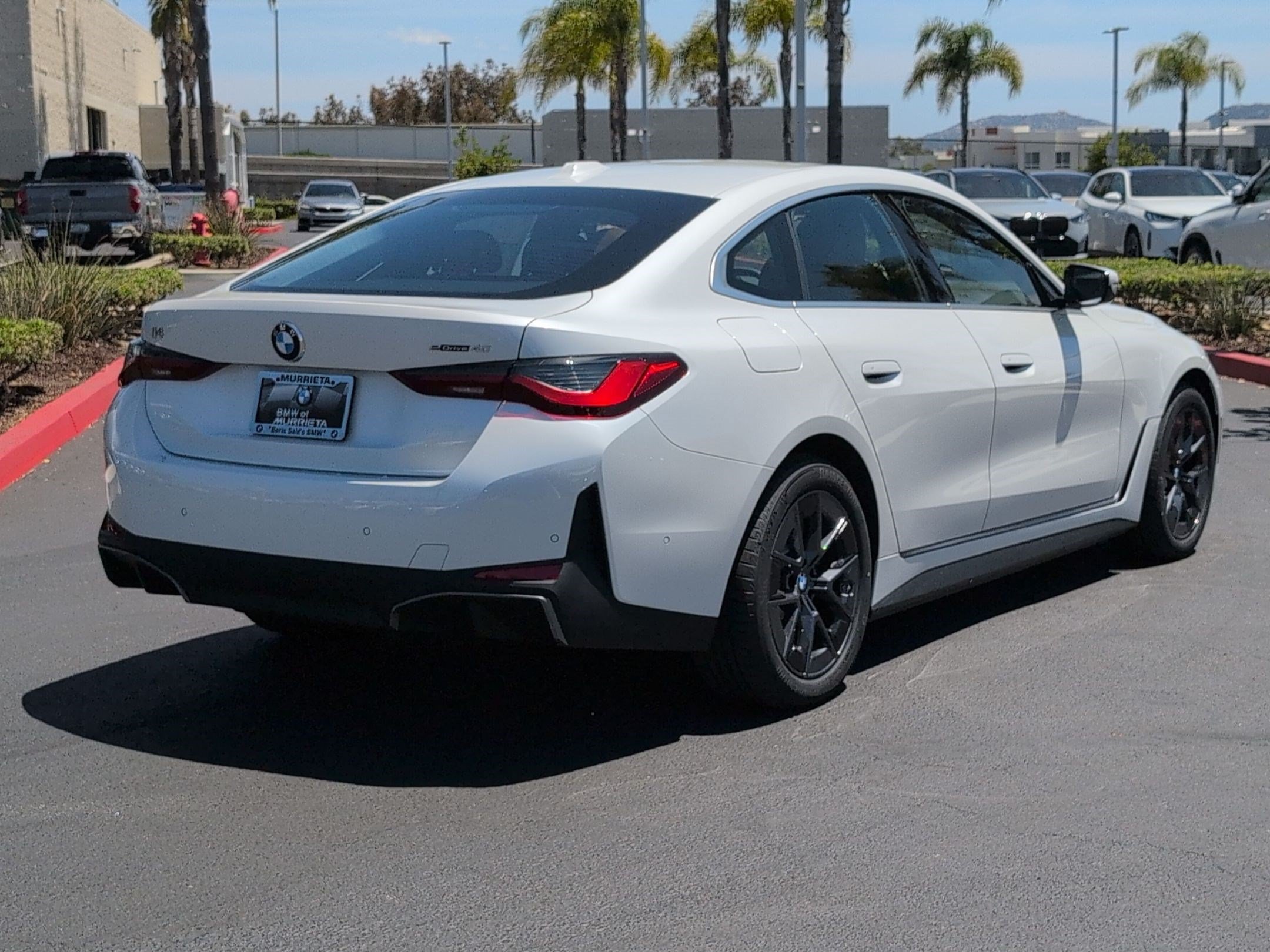 New 2026 BMW i4 eDrive40 w/ Parking Assistance Package RWD image 10