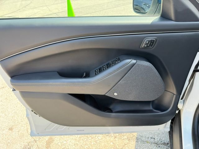 Used 2023 Ford Mustang Mach-E Premium image 18