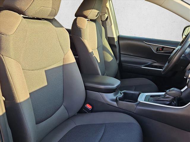 Used 2025 Toyota RAV4 LE image 18