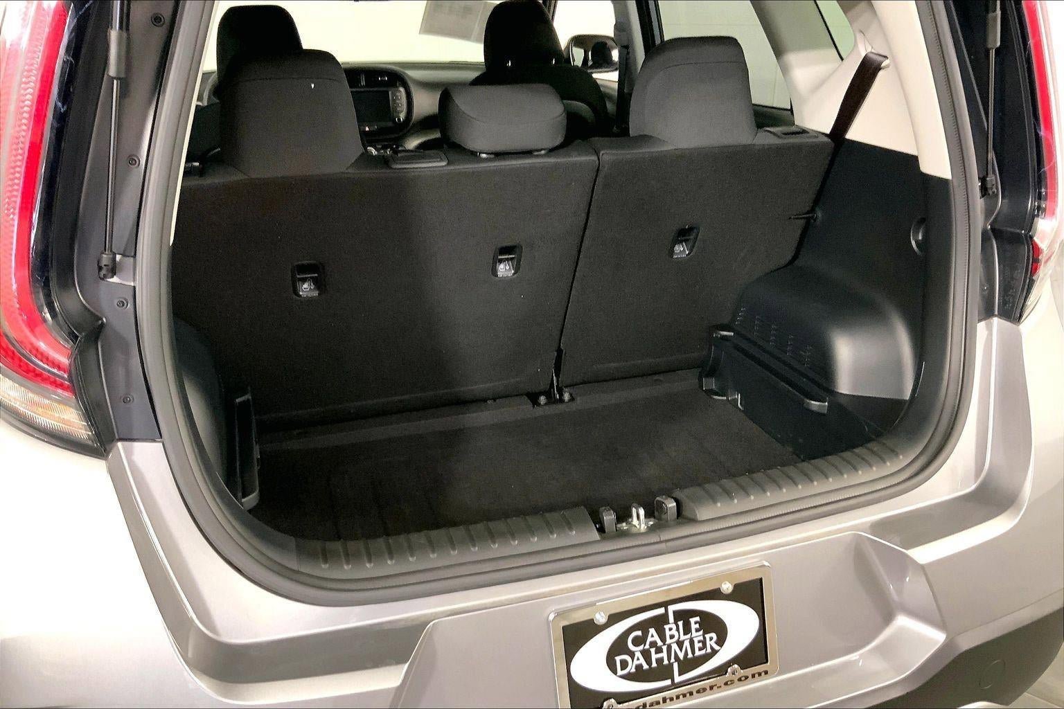 Certified 2025 Kia Soul LX FWD image 4