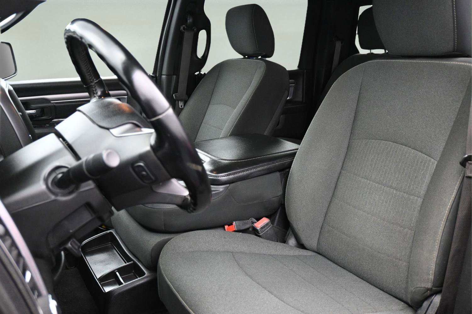 Used 2021 RAM 1500 Classic Warlock AWD/4WD image 9