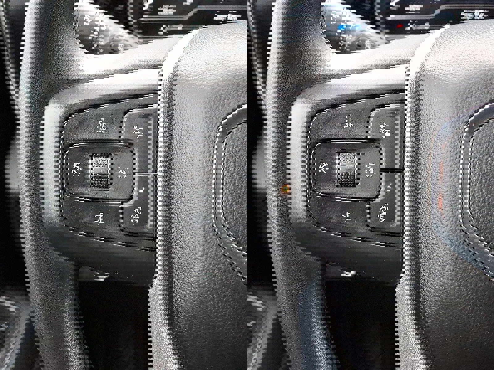 Used 2024 GMC Sierra 1500 Elevation image 17