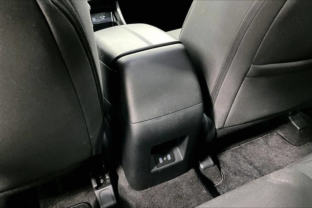 Used 2025 Hyundai Santa Cruz SE FWD image 28