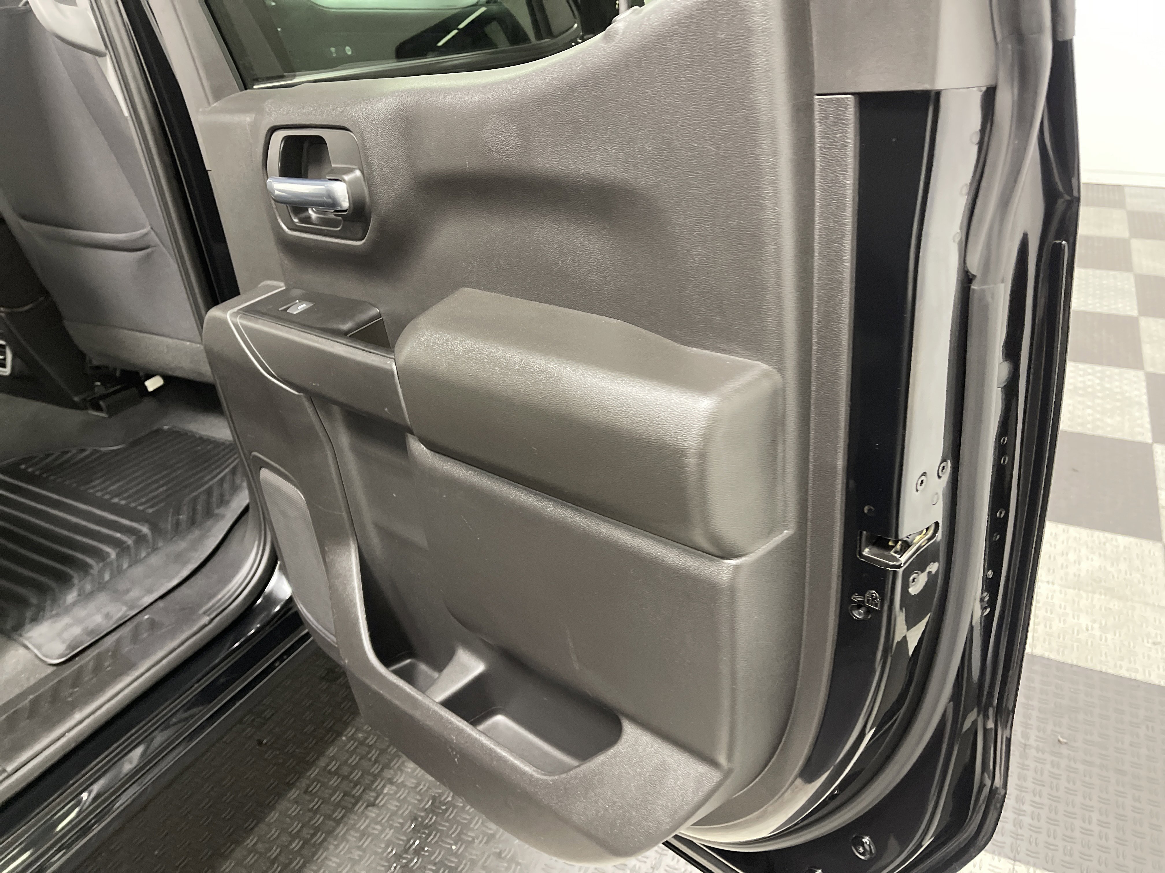 Used 2023 Chevrolet Silverado 1500 Custom Trail Boss image 19