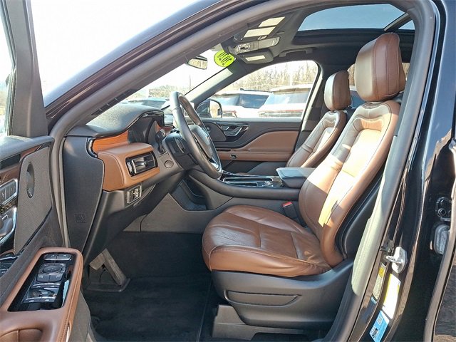 Used 2020 Lincoln Aviator Reserve w/ Equipment Group 201A image 13