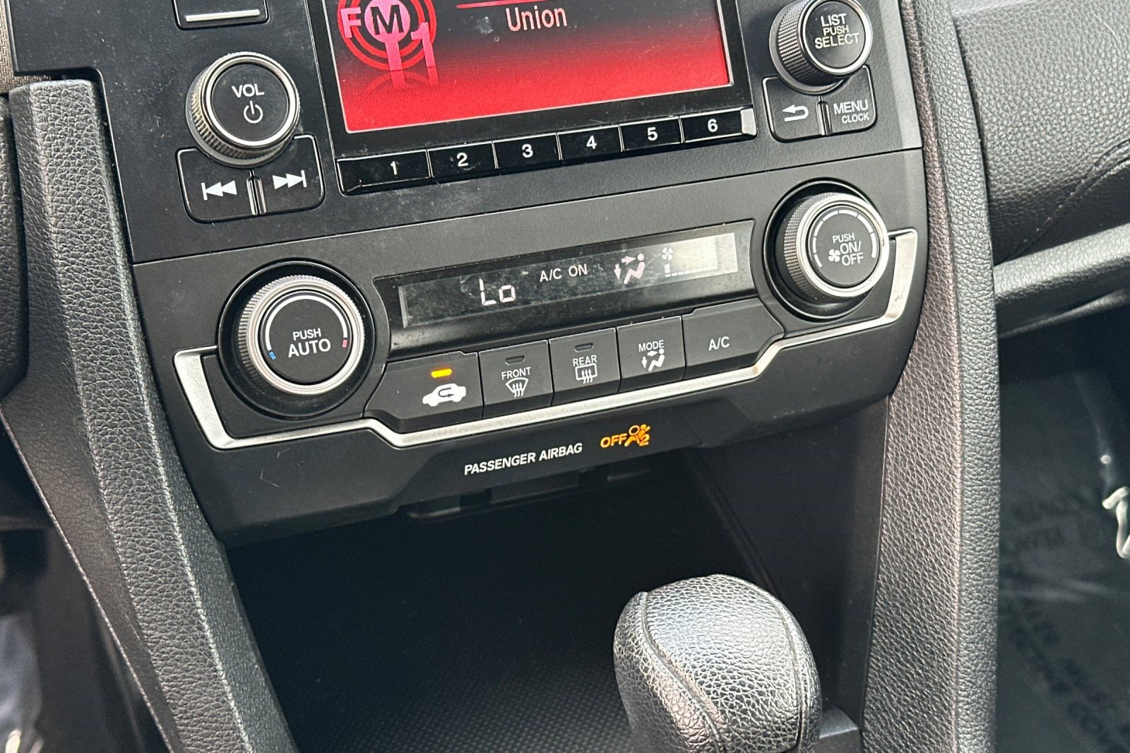 Used 2019 Honda Civic LX image 19