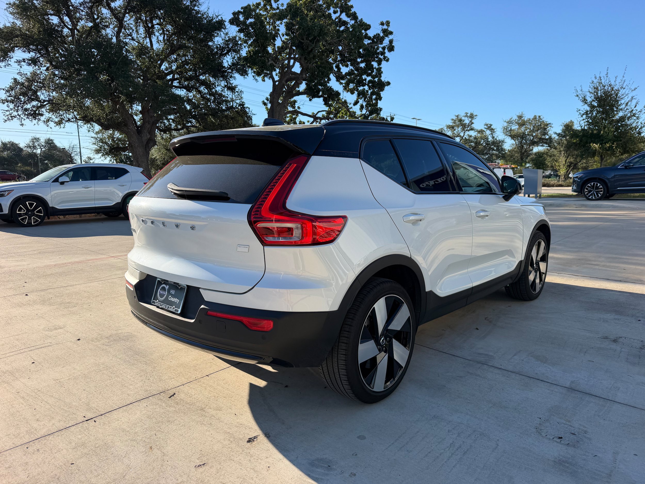 Certified 2024 Volvo XC40 Recharge Plus w/ Protection Package Premier RWD image 6