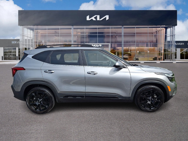 Used 2024 Kia Seltos X-Line AWD/4WD image 7