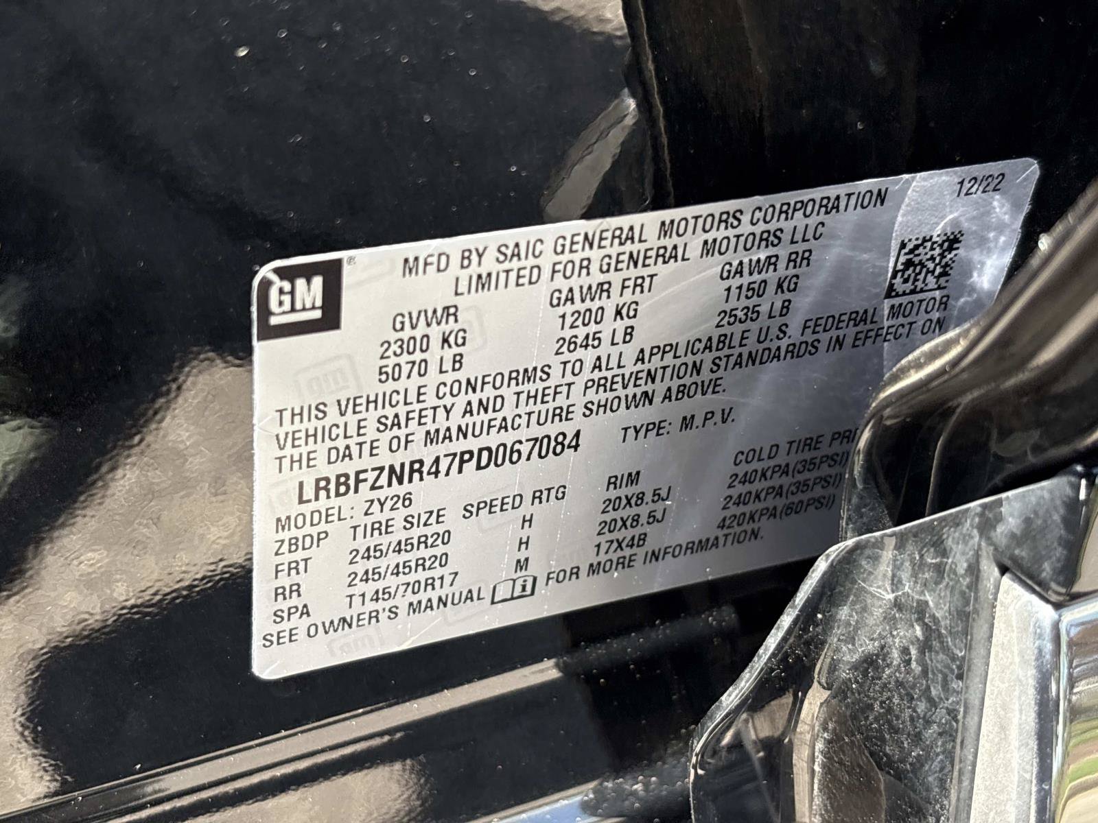 Used 2023 Buick Envision Essence w/ Sport Touring Package FWD image 37