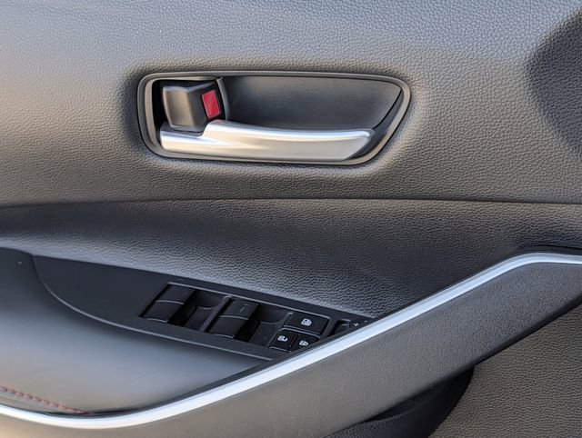 Used 2025 Toyota Corolla SE image 25