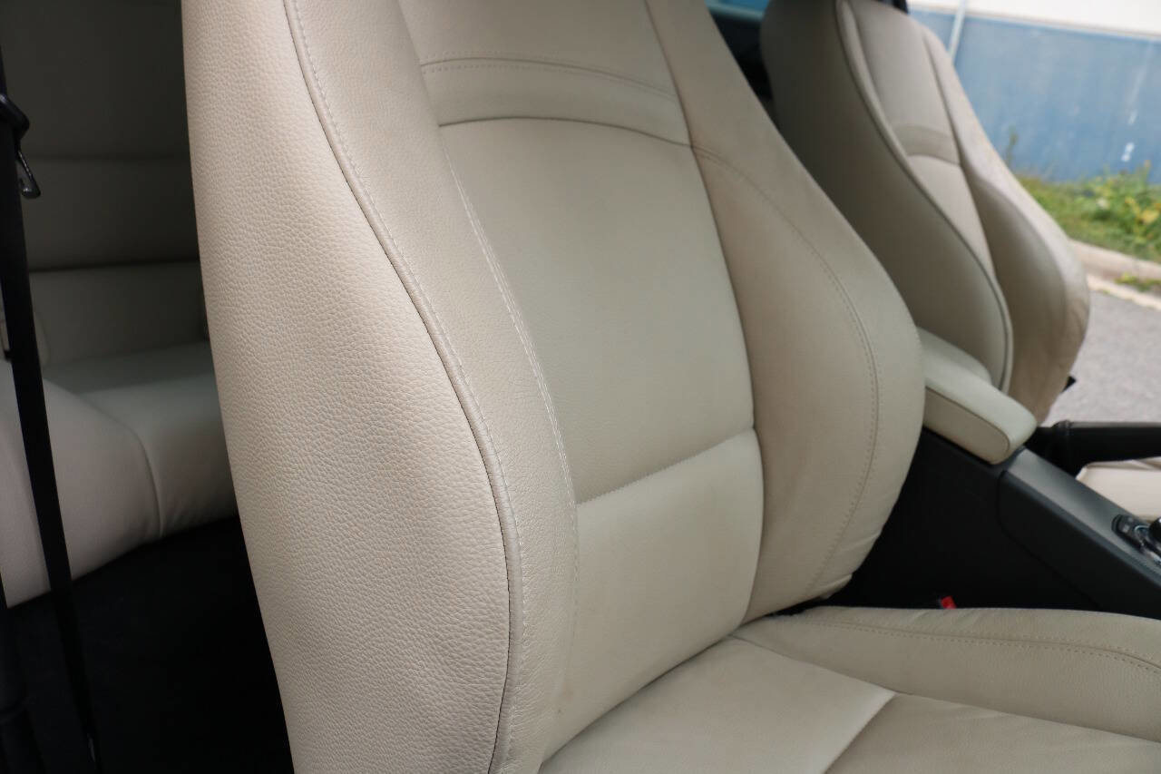 Used 2011 BMW 335is 335is 2dr Coupe image 15