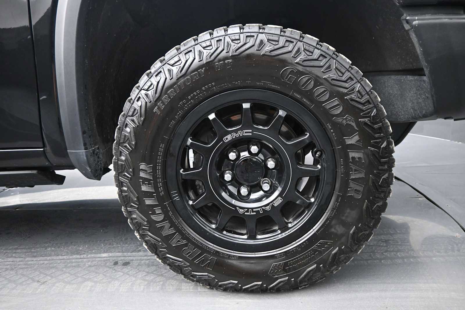 Used 2023 GMC Sierra 1500 AT4X w/ AT4X AEV Edition AWD/4WD image 10