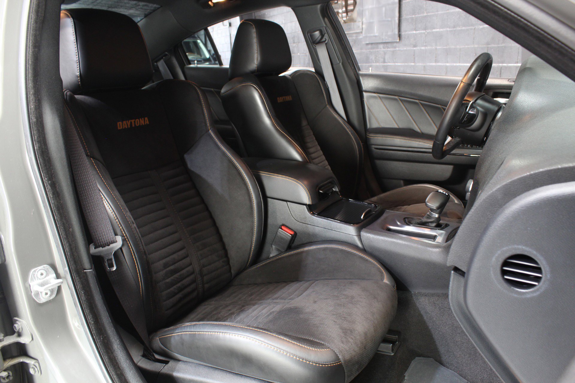 Used 2018 Dodge Charger R/T RWD image 55