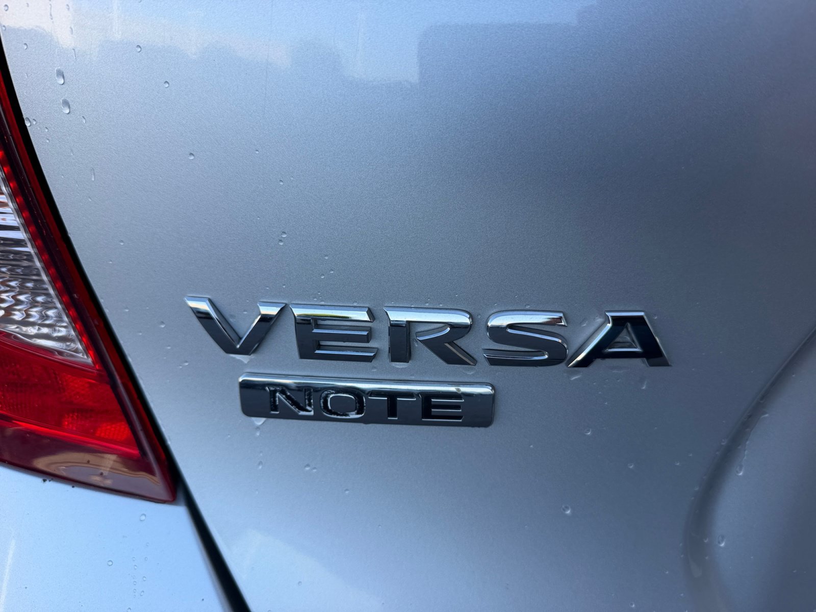 Used 2016 Nissan Versa Note SV FWD image 24