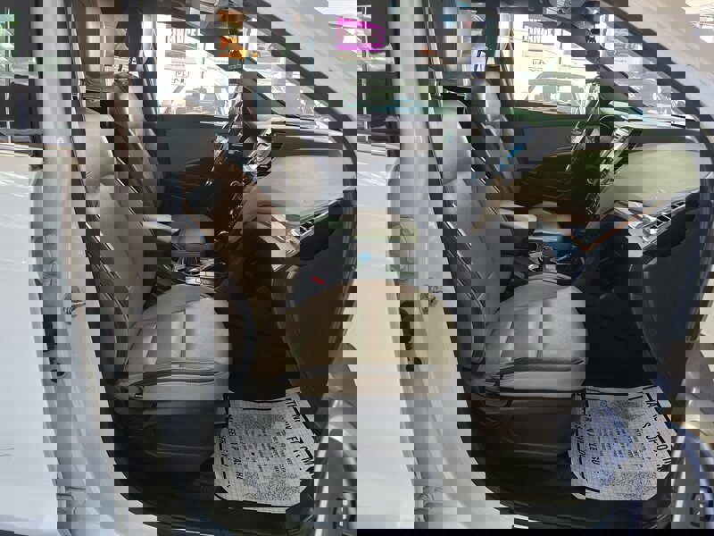 Used 2014 Hyundai Santa Fe GLS AWD/4WD image 16