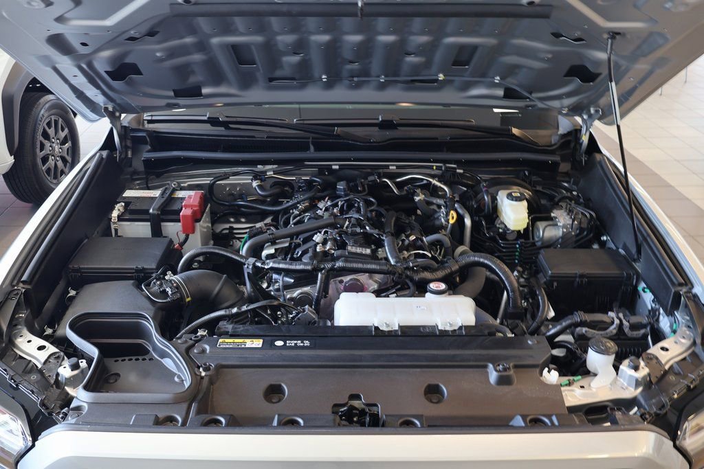 Used 2025 Toyota 4Runner SR5 RWD image 15