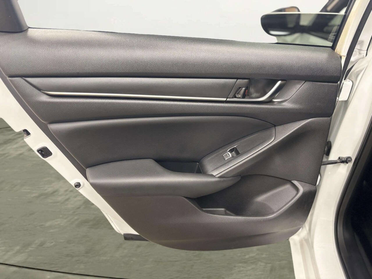 Used 2022 Honda Accord Sport image 14