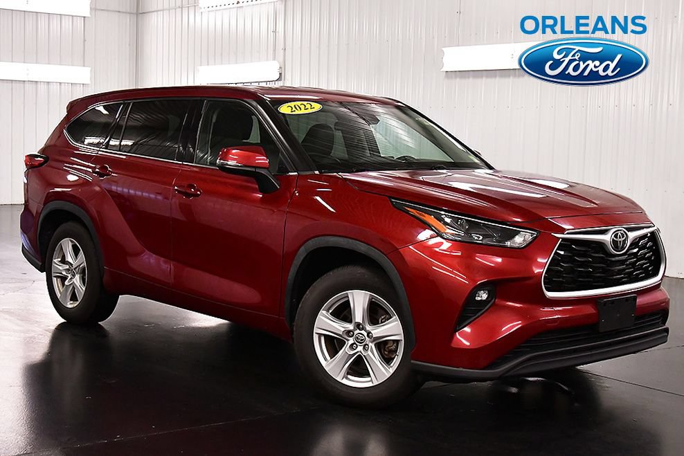 Used 2022 Toyota Highlander LE