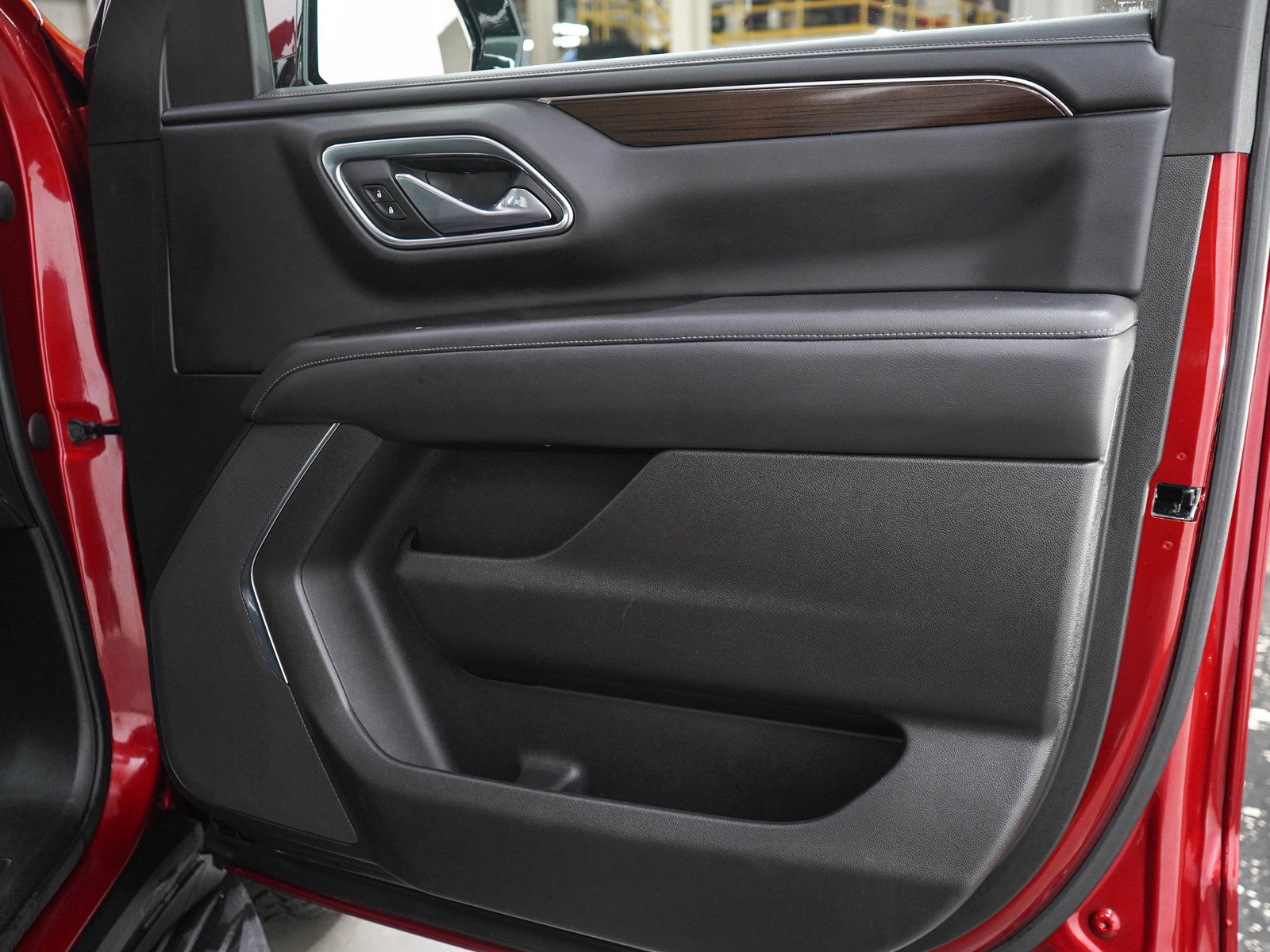 Used 2021 GMC Yukon SLE AWD/4WD image 9