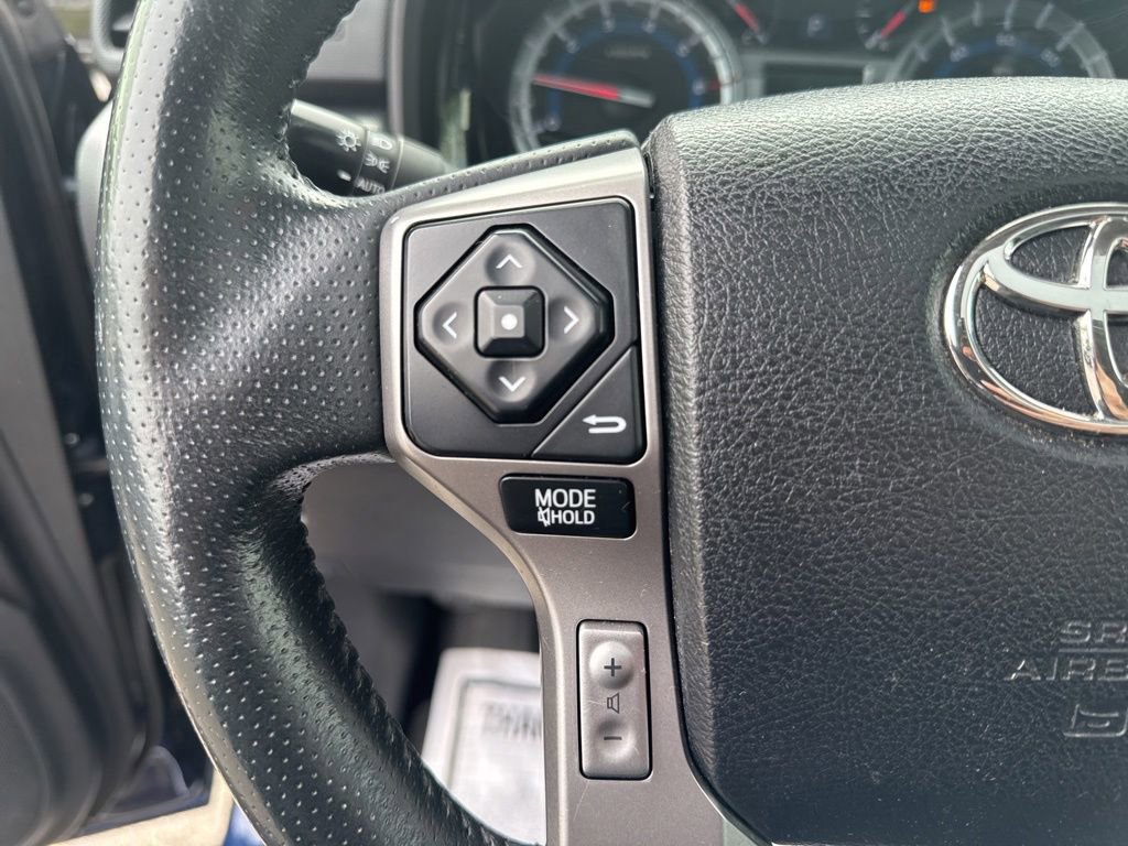 Used 2016 Toyota 4Runner Limited AWD/4WD image 30