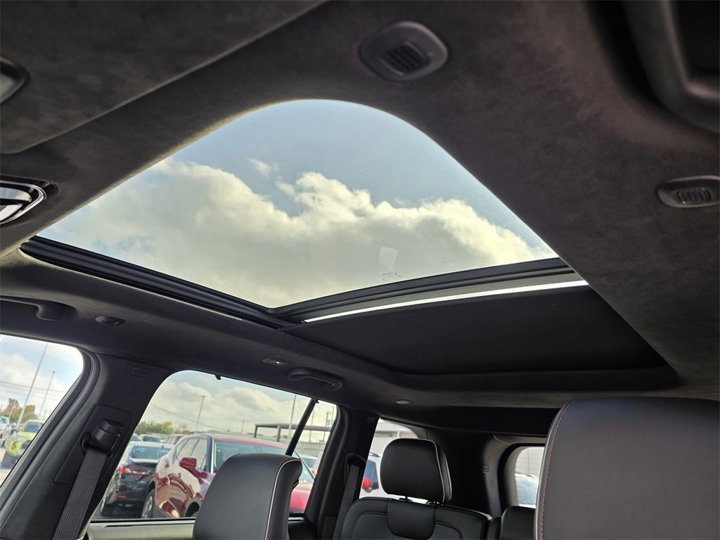 Used 2023 Jeep Grand Cherokee Summit image 19