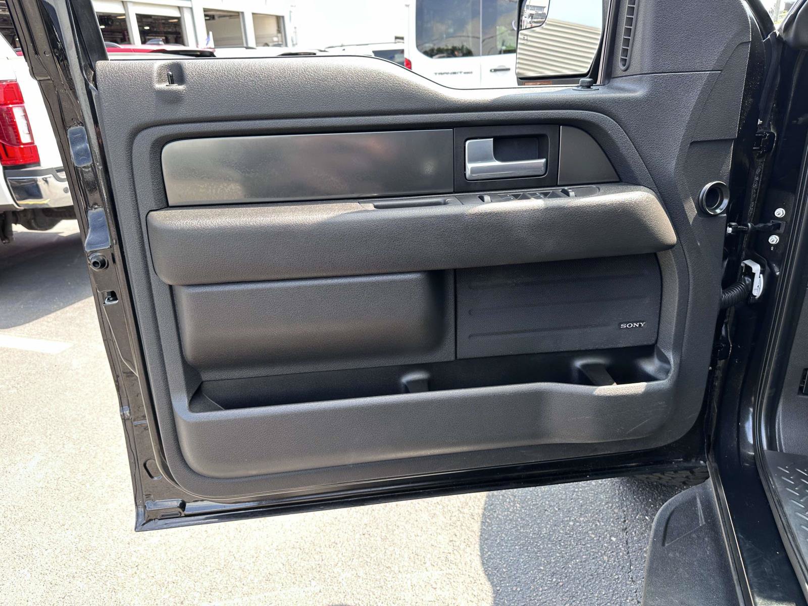 Used 2014 Ford F150 Raptor w/ Equipment Group 801A Luxury AWD/4WD image 11