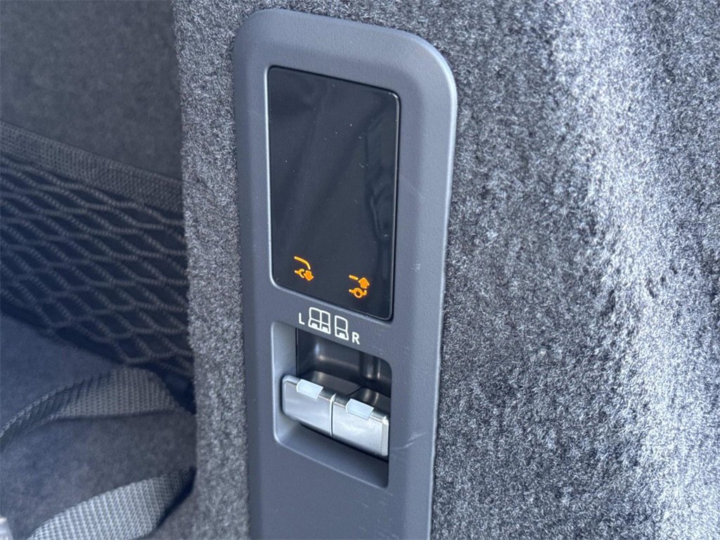 New 2025 Land Rover Range Rover Sport SE image 7