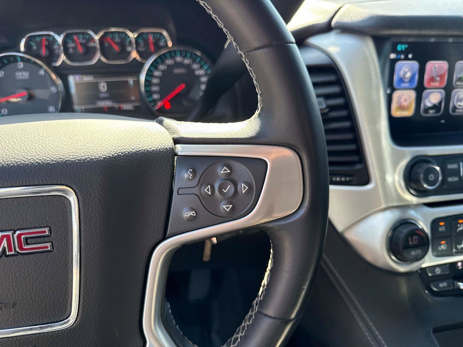 Used 2018 GMC Yukon SLE w/ Convenience Package image 32