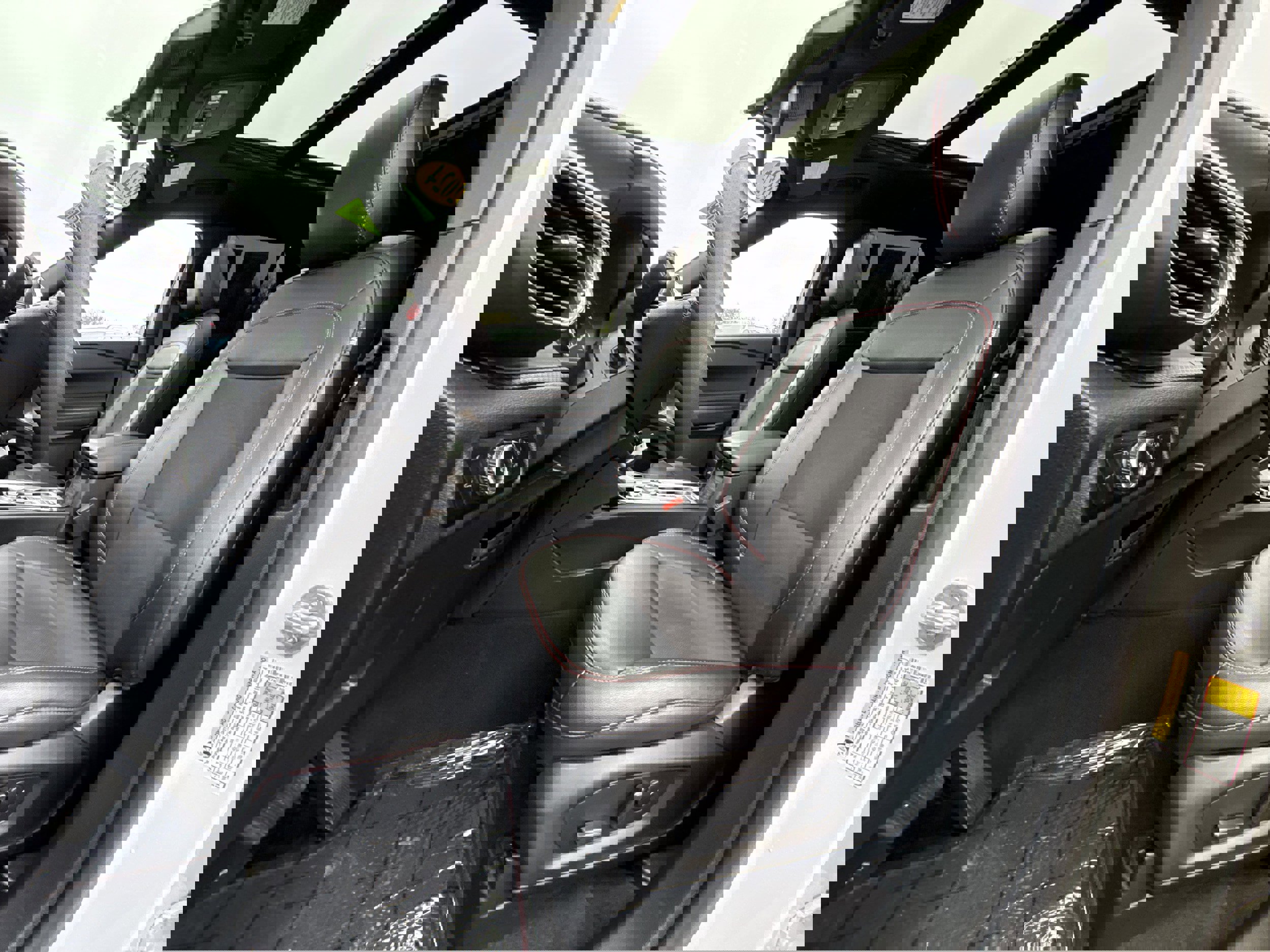 Used 2024 Ford Explorer ST-Line w/ Class IV Trailer Tow Package image 10