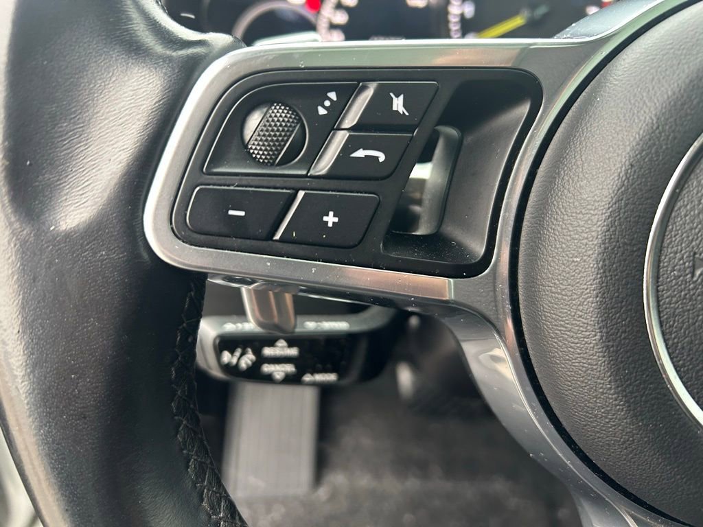 Used 2021 Porsche Cayenne E-Hybrid image 13