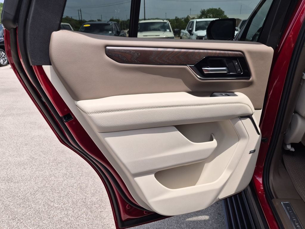 New 2026 GMC Yukon Denali AWD/4WD image 38
