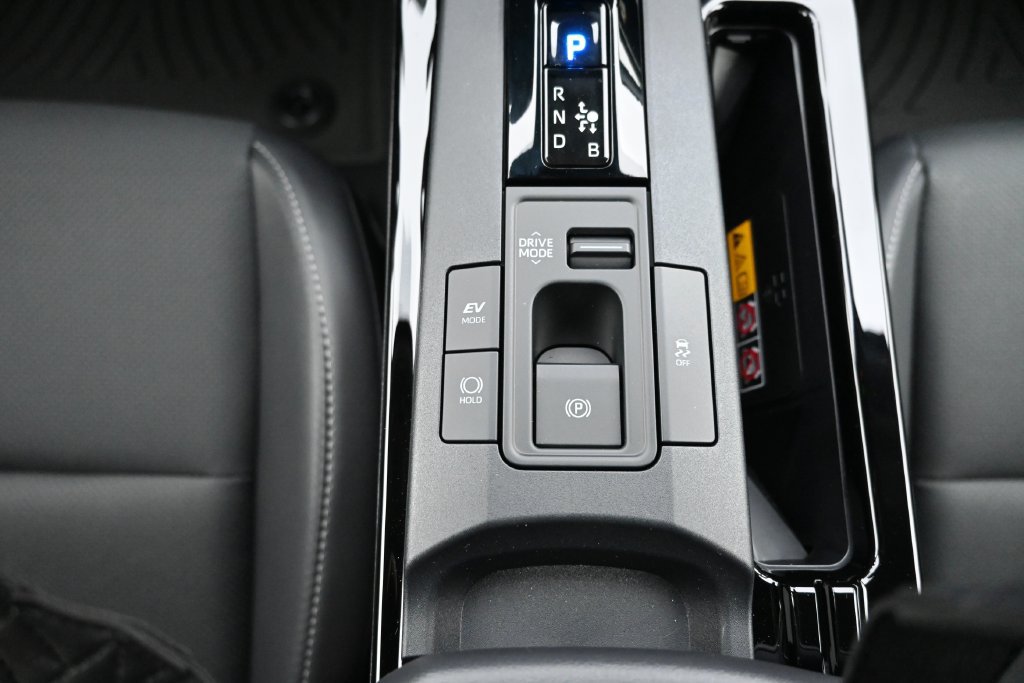 New 2027 Toyota Prius XLE AWD/4WD image 25
